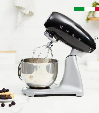 Batidora Smeg Stand Mixer Negro modelo SMF02BLEU - imagen 1