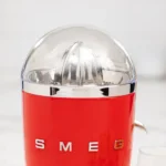 Exprimidor Smeg Rojo modelo CJF01RDEU - imagen 5