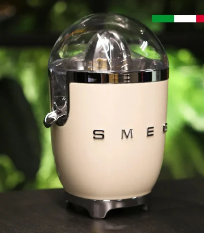 Exprimidor Smeg Crema modelo CJF01CREU - imagen 1