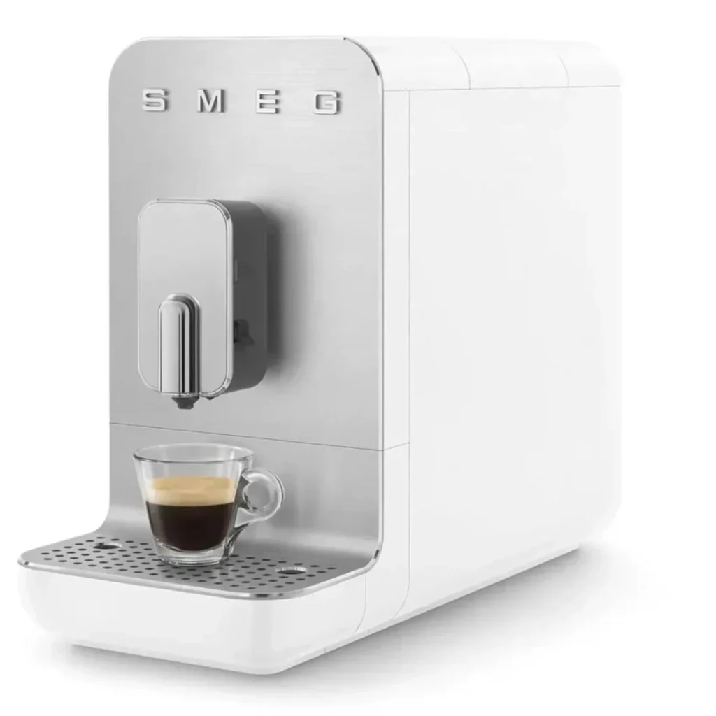 Cafetera Espresso Superautomática 1,4 L BCC13WHMEU Smeg - imagen 2